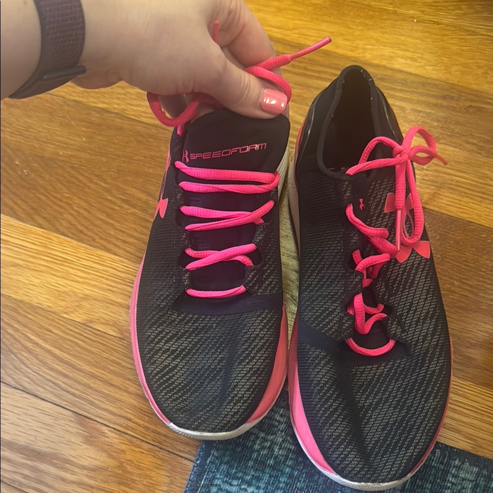 Under Armour Women's Black and Pink Athletic Shoes